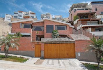 Casa en  Santiago De Surco, Lima