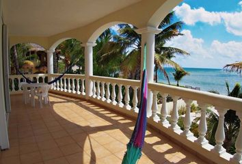 Casa en  Avenida Nieos H, Puerto Morelos, Quintana Roo, 77580, Mex