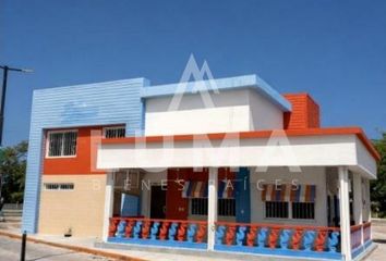 Local comercial en  Avenida Insurgentes, Malibrán, Ciudad Del Carmen Centro, Carmen, Campeche, 24197, Mex