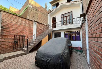 Casa en  Villa Maria Del Triunfo, Lima