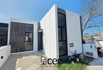 Casa en  Avenida Vialidad Principal, Real La Floresta, Colima, 28047, Mex