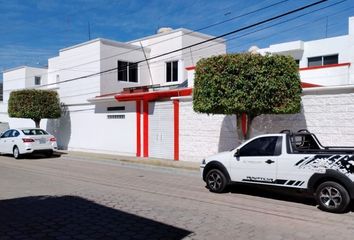 Casa en  Sn Roque, Circuito Abrevadero, El Cortijo, Irapuato, Guanajuato, 36614, Mex