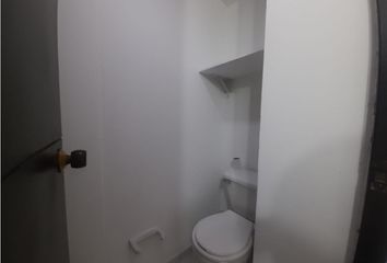 Apartamento en Calle 66a, Área De Expansión Pajarito, Medellín, Antioquia, Col