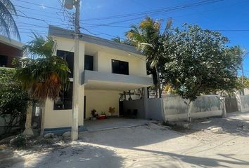 Casa en  Calle 20, Chicxulub Pueblo, Yucatán, 97340, Mex