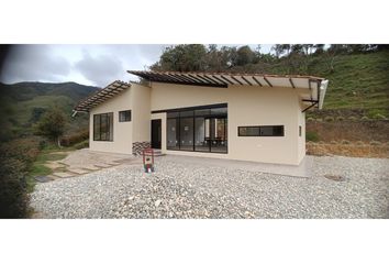 Villa-Quinta en  Calle 49, La Candelaria, Medellín, Antioquia, Col