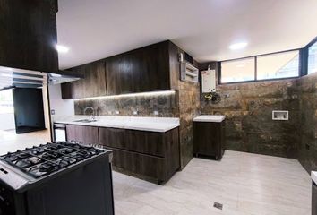 Apartamento en Poblado, Medellín