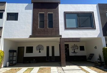 Casa en  Cluster 1010a, Boulevard Lomas Sur, Lomas De Angelópolis, San Bernardino Tlaxcalancingo, Puebla, México
