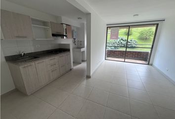 Apartamento en Calle 70 Sur, La Doctora, Sabaneta, Antioquia, Col