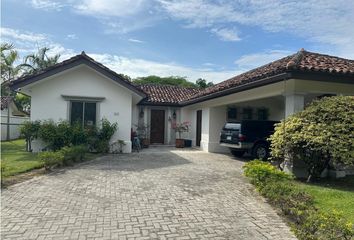 Casa en  Juan Hombrón, Antón