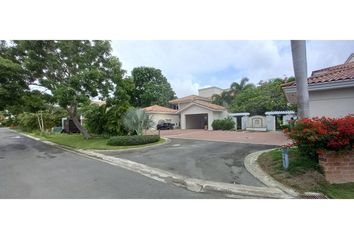 Casa en  Antón