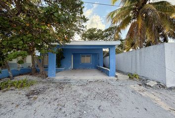 Casa en  Calle Marea, Progreso, Chicxulub, Progreso, Yucatán, 97330, Mex