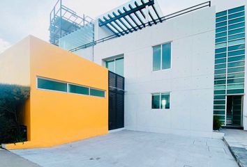 Casa en  Avenida Independencia, Los Robles, Fraccionamiento Y Club De Golf Los Encinos, Lerma, México, 52005, Mex