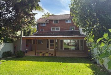 Casa en  Lomas De San Isidro, Partido De San Isidro
