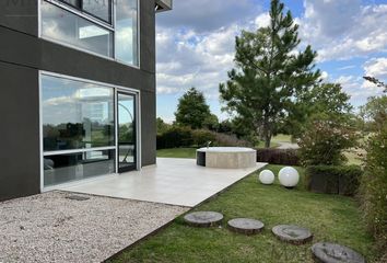 Departamento en  Pilar Golf, Partido Del Pilar