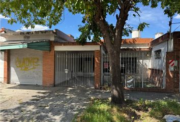 Casa en  Castelar, Partido De Morón