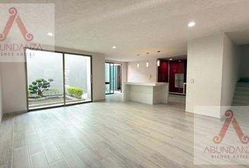 Casa en condominio en  San Mateo Otzacatipan, Toluca