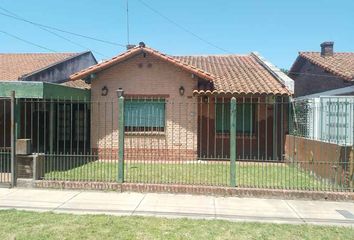 Casa en  Castelar, Partido De Morón
