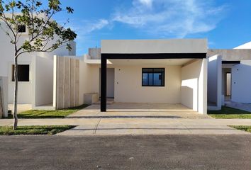 Casa en  Carretera Conkal - Puerto Chicxulub, Conkal, Yucatán, 97345, México