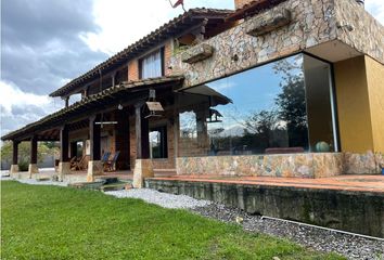 Villa-Quinta en  El Carmen De Viboral, Antioquia, Colombia, Colombia