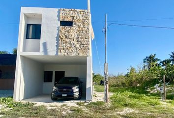Casa en  Calle Ram, Progreso, Chicxulub, Progreso, Yucatán, 97330, Mex