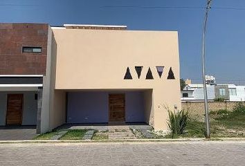Casa en  Paseo De San Andrés, Campestre Morillotla, San Andrés Cholula, Puebla, 72813, Mex