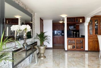 Apartamento en Carrera 24da 10e 120, Altos Del Poblado, Medellín, Antioquia, Col