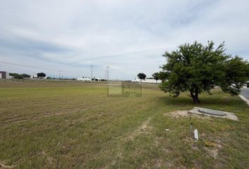 Lote de Terreno en  Las Aves Residencial And Golf Resort, Pesquería