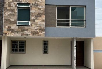 Casa en renta en Fraccionamiento Valle Imperial