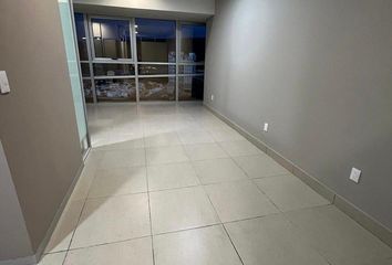 Local comercial en  Dental Clinic And Implants - Medical Tourism, Avenida Fray Luis De León, Colinas Del Cimatario, Santiago De Querétaro, Querétaro, 76090, Mex