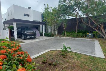 Casa en  Calle Santa Sofía 40, Ciudad Del Carmen, Carmen, Campeche, 24157, Mex