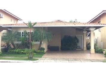 Casa en  Jose D. Espinar, San Miguelito
