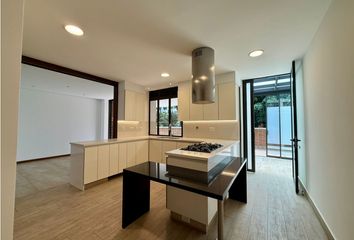 Apartamento en Poblado, Medellín