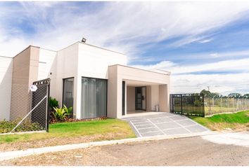 Casa en Tribunas Corcega, Pereira, Risaralda, Col