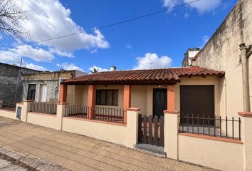 Casa en  Castelar, Partido De Morón