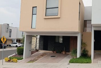 Casa en condominio en  Avenida Paseo De Las Pitahayas, Zibata, Zona Cactus, Zibata, Condominio Ceiba, El Marqués, Querétaro, 76269, Mex