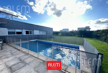 Casa en  Ezeiza, Partido De Ezeiza