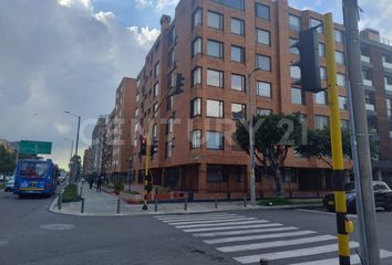 Apartment for rent in Santa Bárbara Occidental, Bogotá