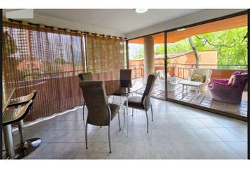 Apartamento en Poblado, Medellín