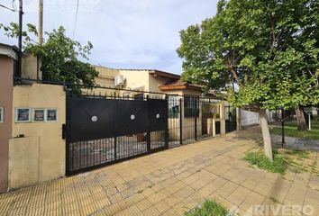 Casa en  Morón, Partido De Morón