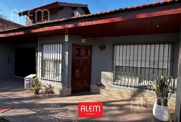 Casa en  Luis Guillón, Esteban Echeverría