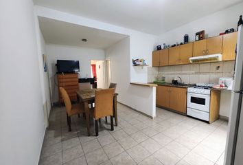 Departamento en  Caseros, Tres De Febrero