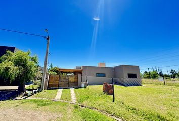 Casa en  Calle San Sebastián 1288, Roldán, San Lorenzo, Santa Fe, Arg