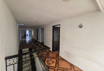 Apartamento en  Calle 50, Los Naranjos, Amco, Area Metropolitana Centro Occidente, Risaralda, Rap Eje Cafetero, 661001, Colombia