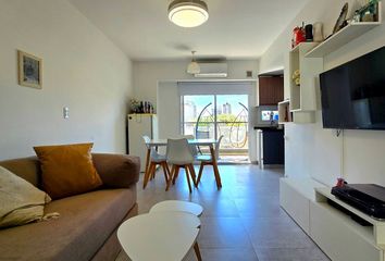 Departamento en  Caseros, Tres De Febrero