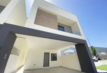 Casa en  Calle Illica, Samsara Privada Museta, Mitras Poniente, García, Nuevo León, 66036, Mex