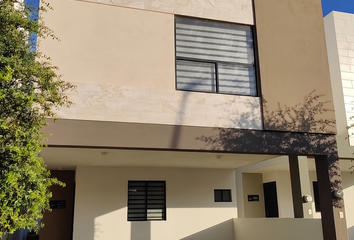 Casa en  Calzada De Las Cumbres, Dominio Cumbres Sector Britania, Mitras Poniente, García, Nuevo León, 66036, Mex