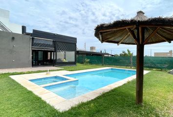 Casa en  Calle El Payador, Roldán, San Lorenzo, Santa Fe, Arg