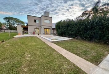 Casa en  Calle 3 2033, Roldán, San Lorenzo, Santa Fe, Arg