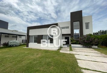 Casa en  Santa Inés, Esteban Echeverría