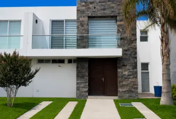 Casa en fraccionamiento en  Camino A San Francisco Atoyac, La Corona, Ocoyucan, Puebla, 72865, Mex